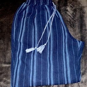 Women’s linen pants